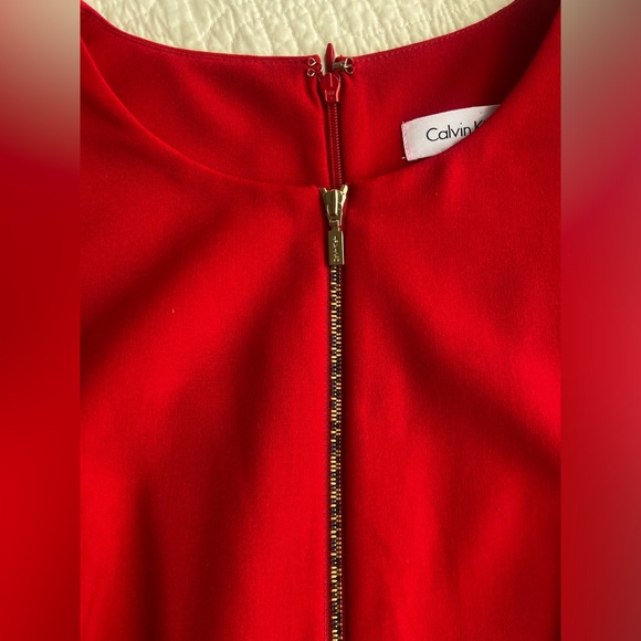 NWT Calvin Klein red sleeveless mini dress with front zipper and pockets - Picture 5 of 5
